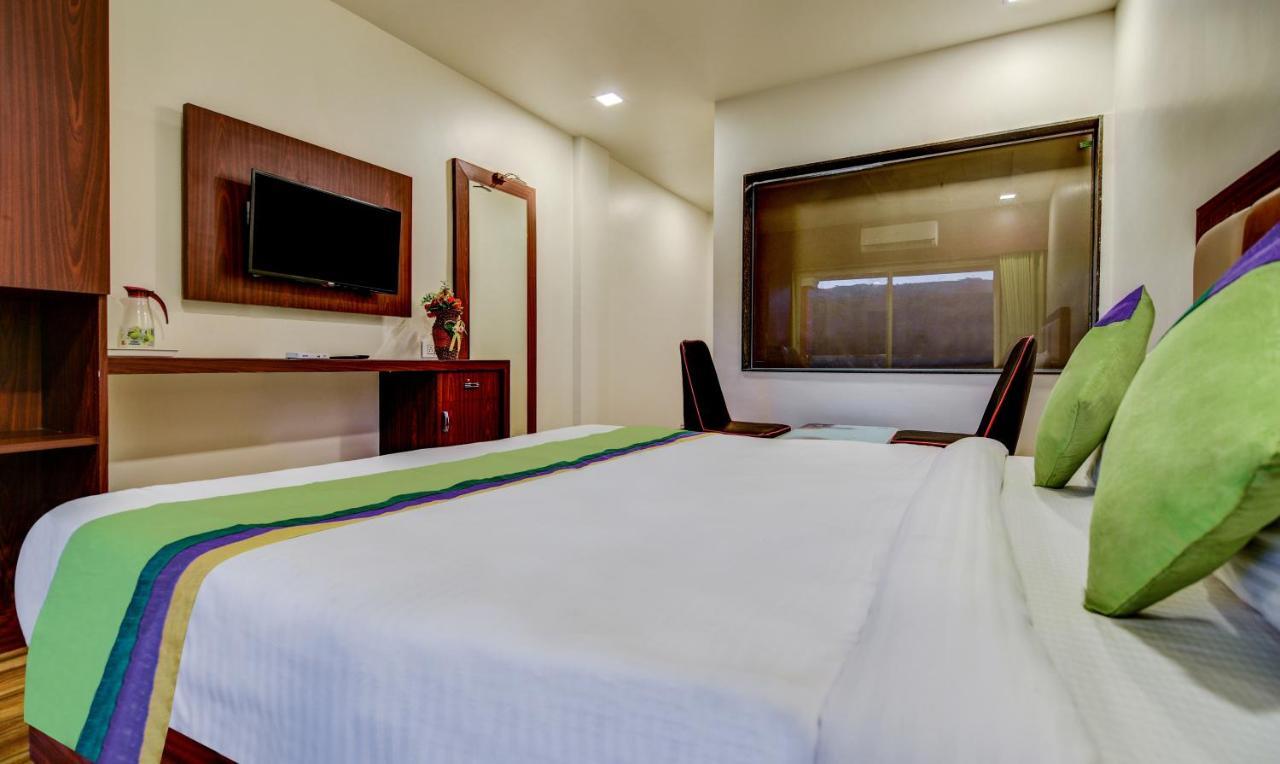 Treebo Trend Khushi River Side Retreat Hotel Mahābaleshwar Buitenkant foto